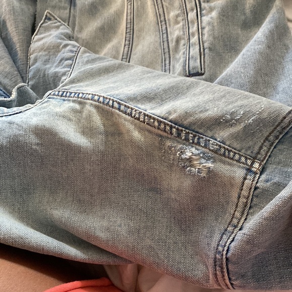 Free People Oversized distressed Jean Jacket - Picture 7 of 8